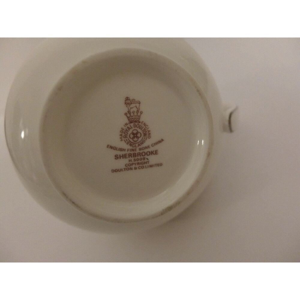 Royal Doulton Sherbrooke Creamer Milk Jug English Bone China 1980's - Picture 8 of 9